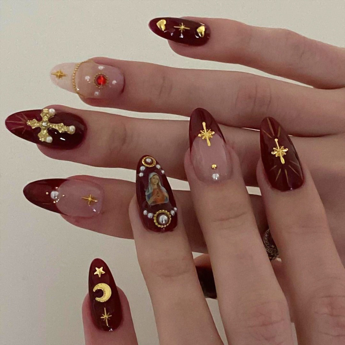 Diamond Press On Nails – Cross Flash Rhinestone Manicure