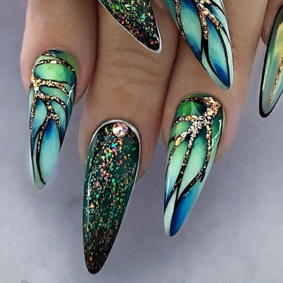 Uñas Almendra Press-On – Set Reutilizable 10 Estilos | Almond Press-On Nails